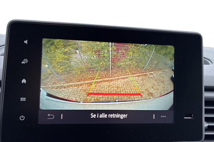 Hvid Renault Trafic fra 2026