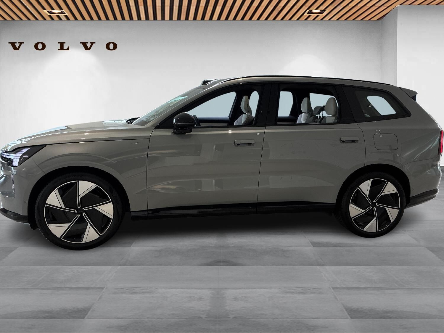 Grå Volvo EX90 fra 2025