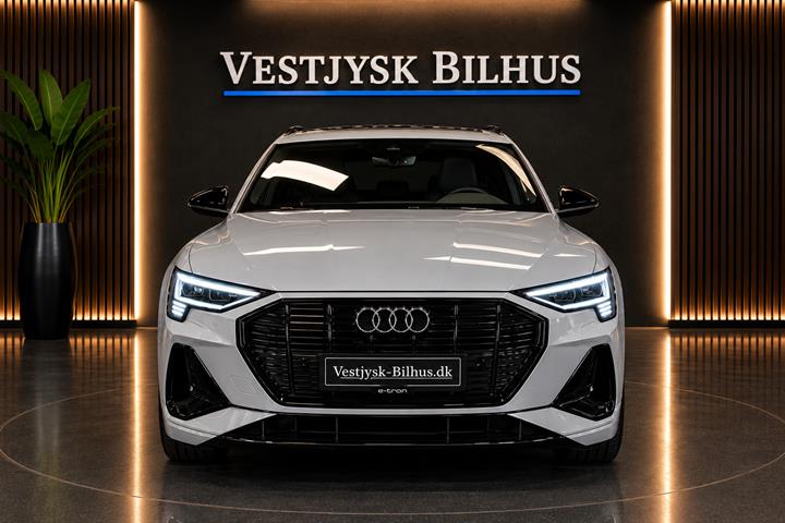 Sort Audi e-tron fra 2021