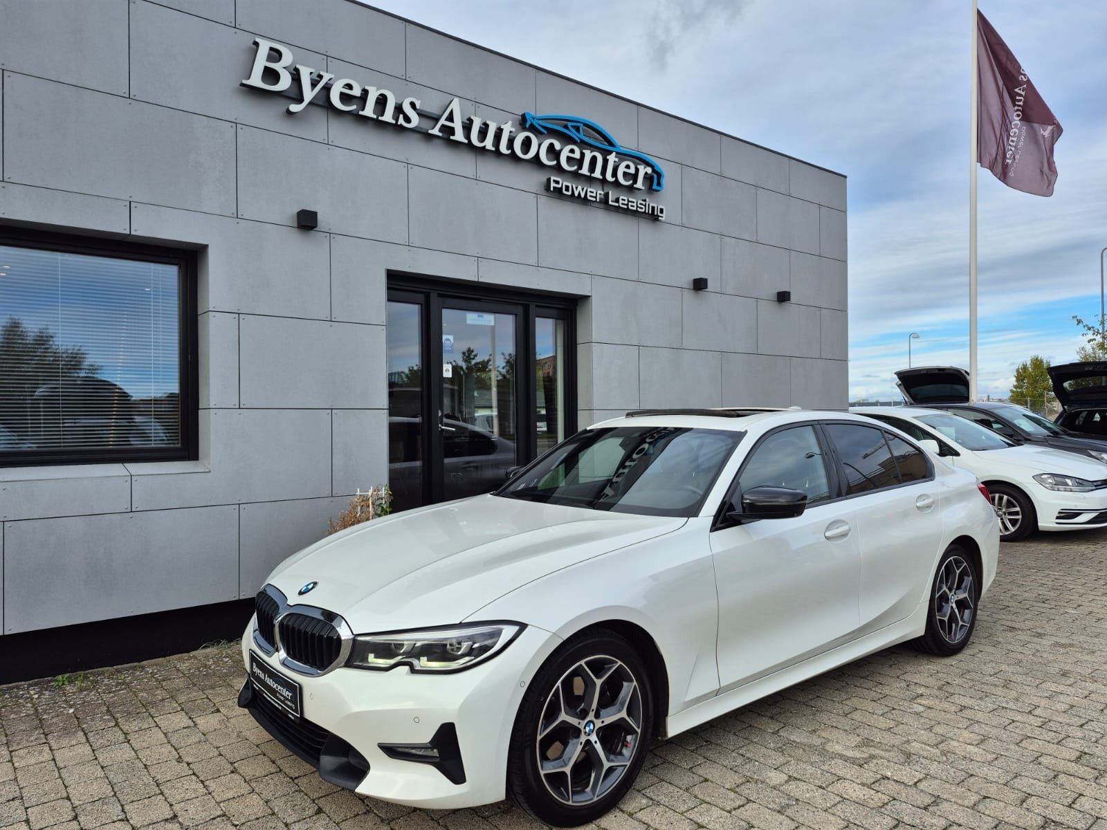 BMW 320i 2,0 Sport Line aut.