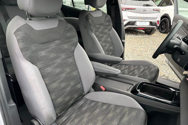 Grå VW ID.4 fra 2021