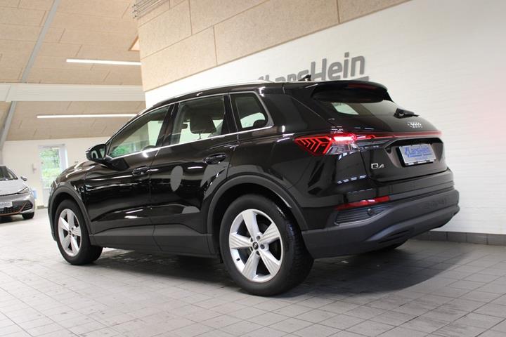 Sort Audi Q4 e-tron fra 2024