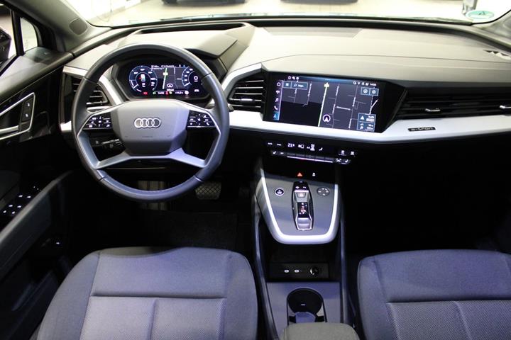 Sort Audi Q4 e-tron fra 2024
