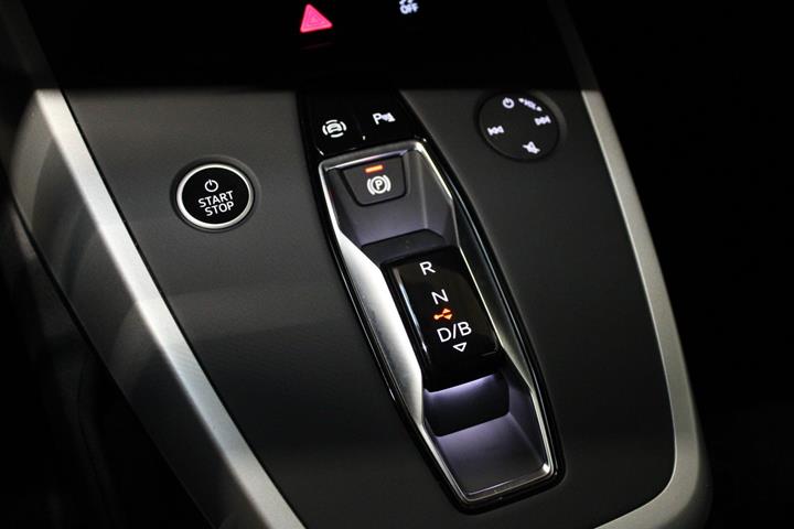 Sort Audi Q4 e-tron fra 2024