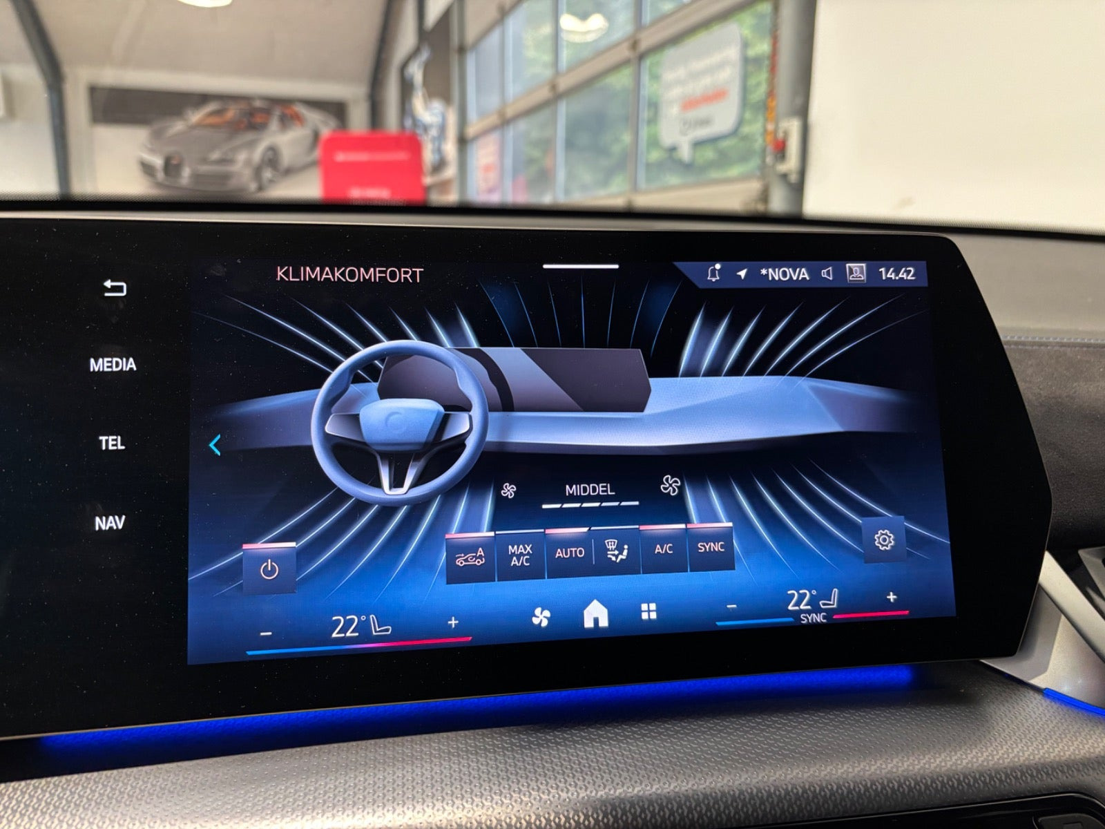 Sort BMW iX2 fra 2025