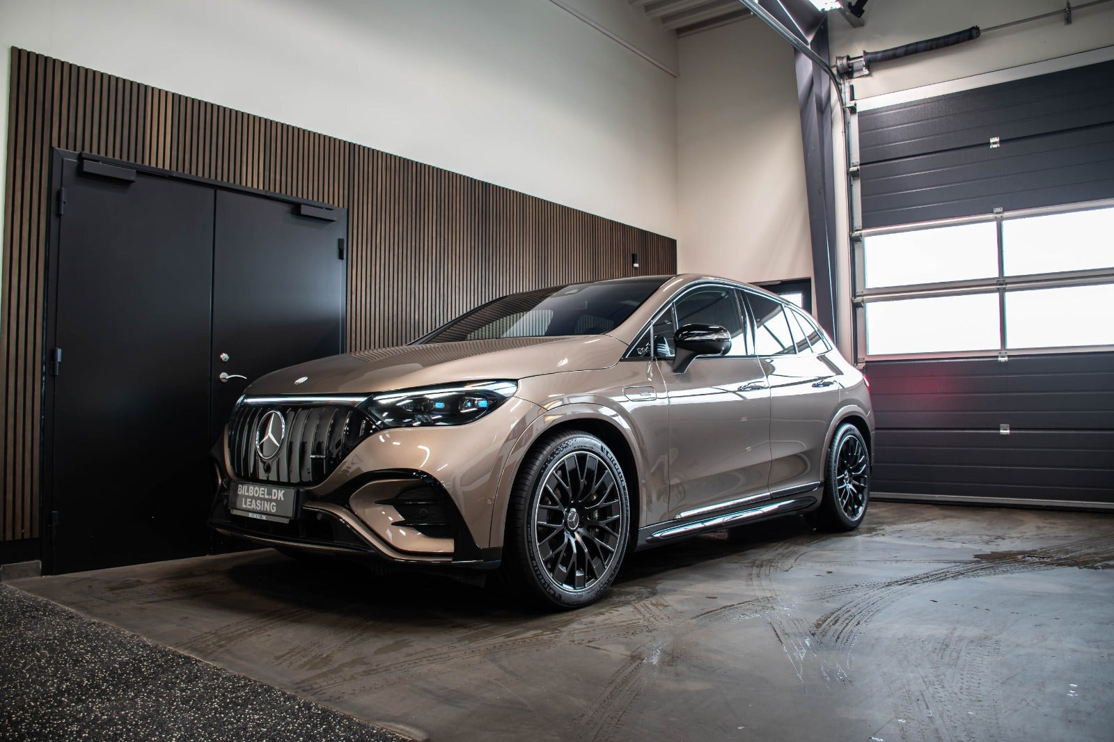 Mercedes EQE43 SUV AMG Premium Plus 4Matic