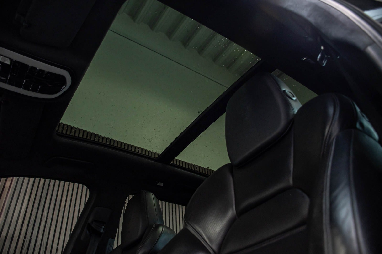 Sort Porsche Cayenne GTS fra 2013