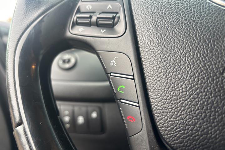 Grå Kia Ceed fra 2018