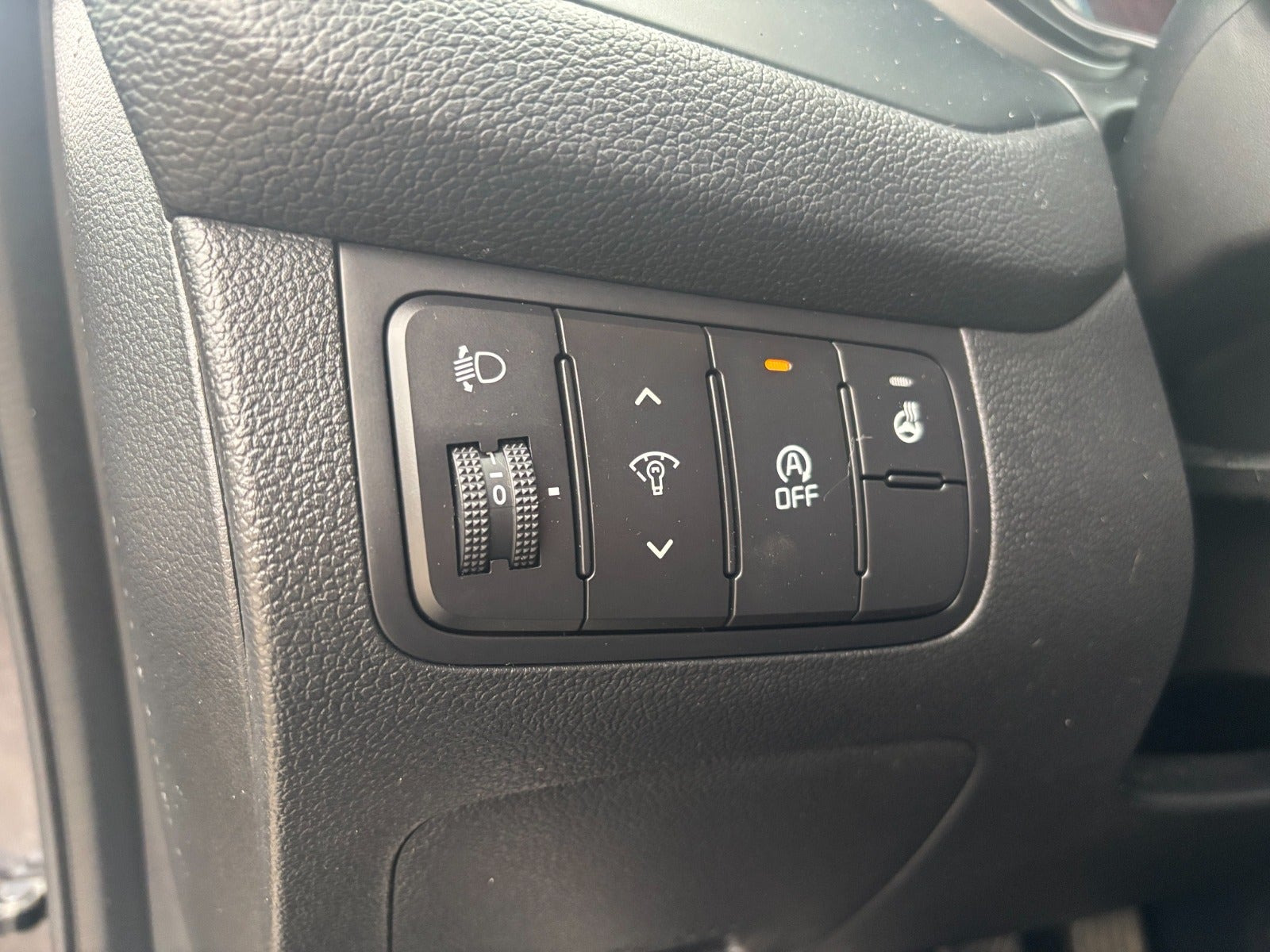 Grå Kia Ceed fra 2018