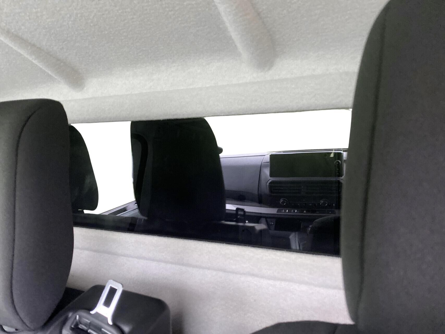 Hvid Toyota ProAce fra 2025