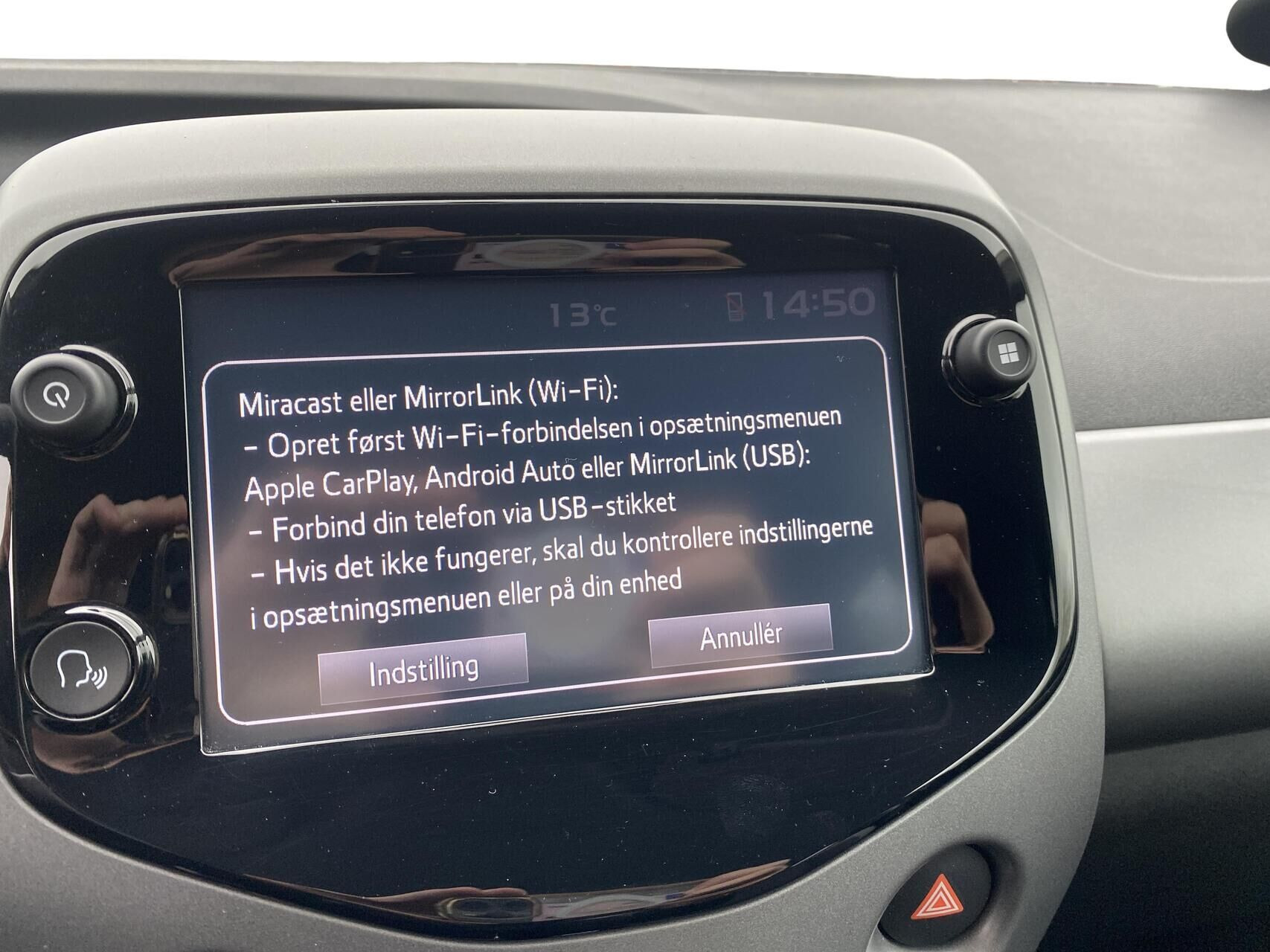 Grå Toyota Aygo fra 2021