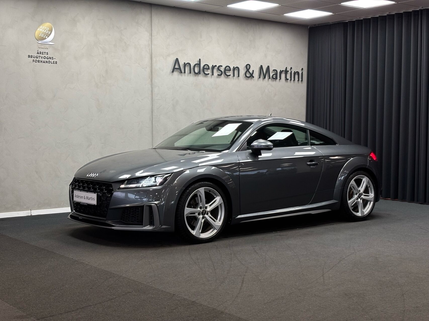 Grå Audi TT fra 2021