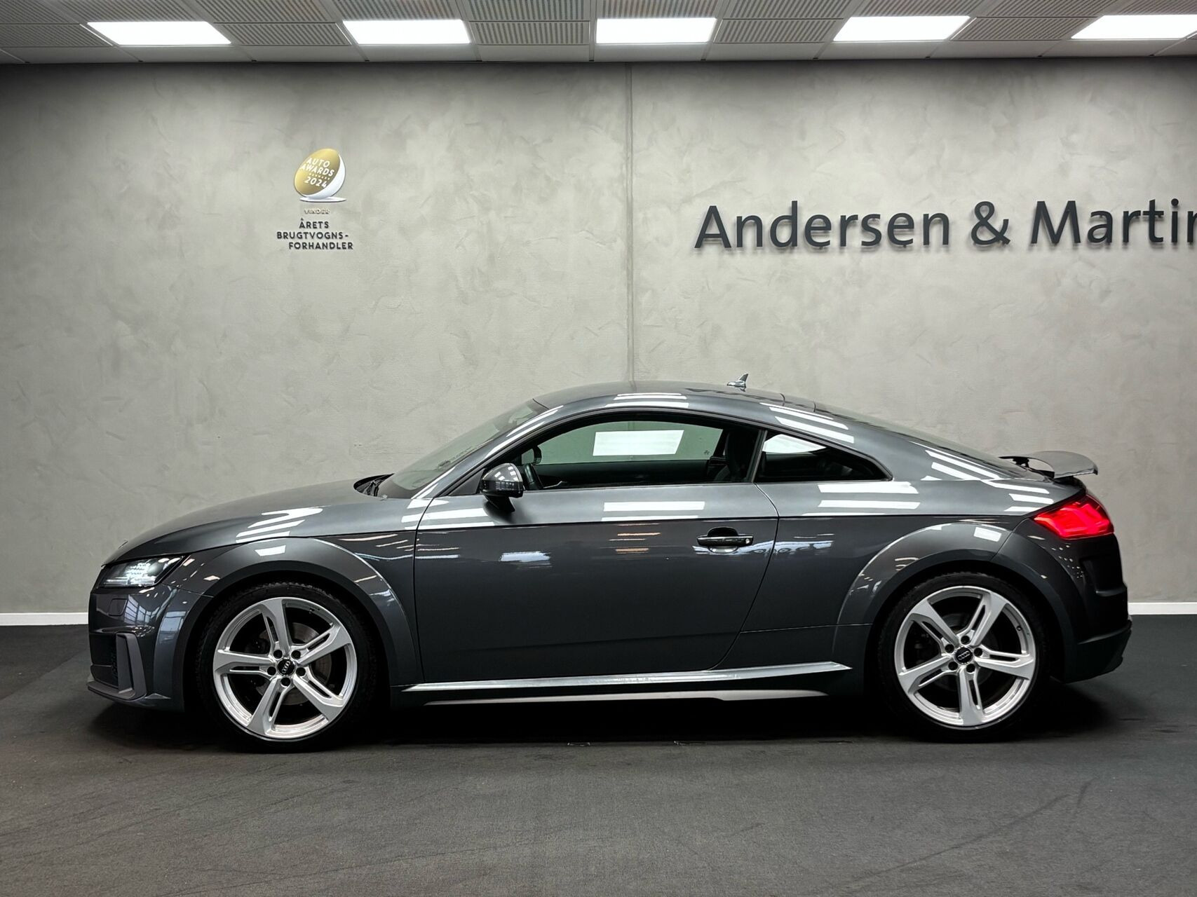 Grå Audi TT fra 2021
