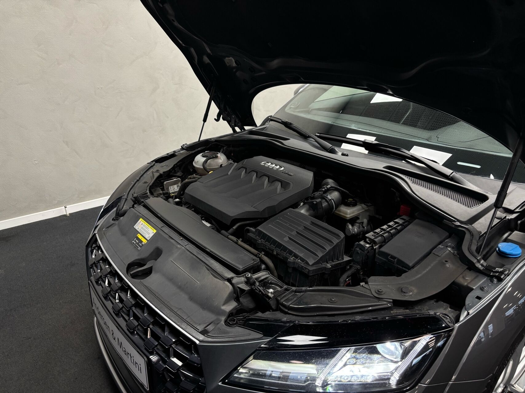 Grå Audi TT fra 2021