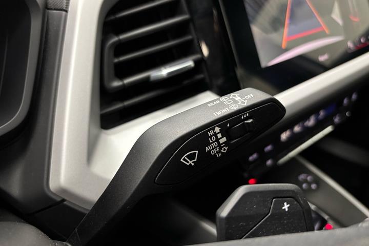 Hvid Audi Q4 fra 2022