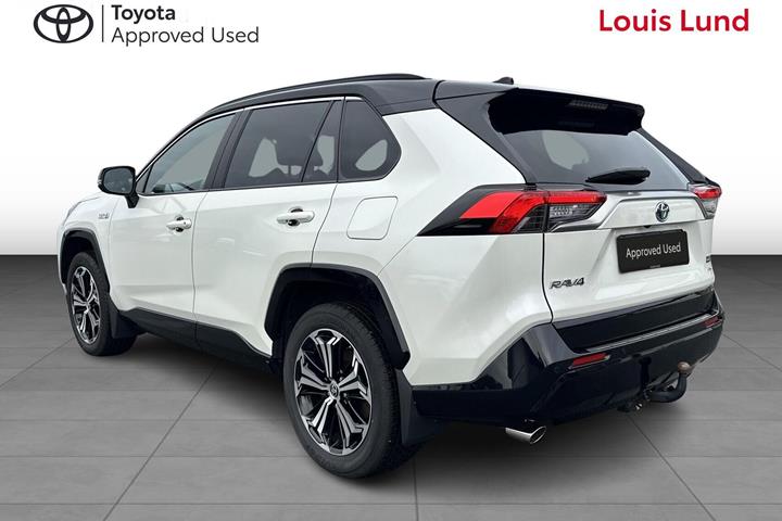 Hvid Toyota RAV4 Plug-in fra 2021