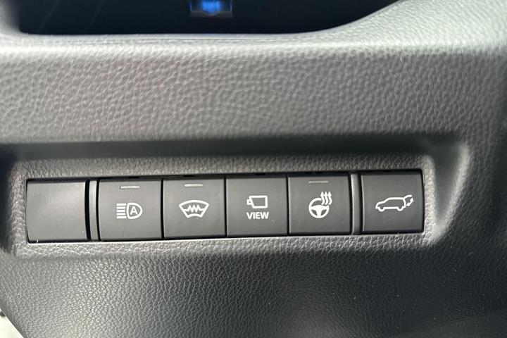 Hvid Toyota RAV4 Plug-in fra 2021