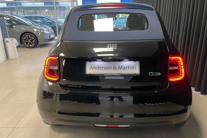 Sort Fiat 500e fra 2023