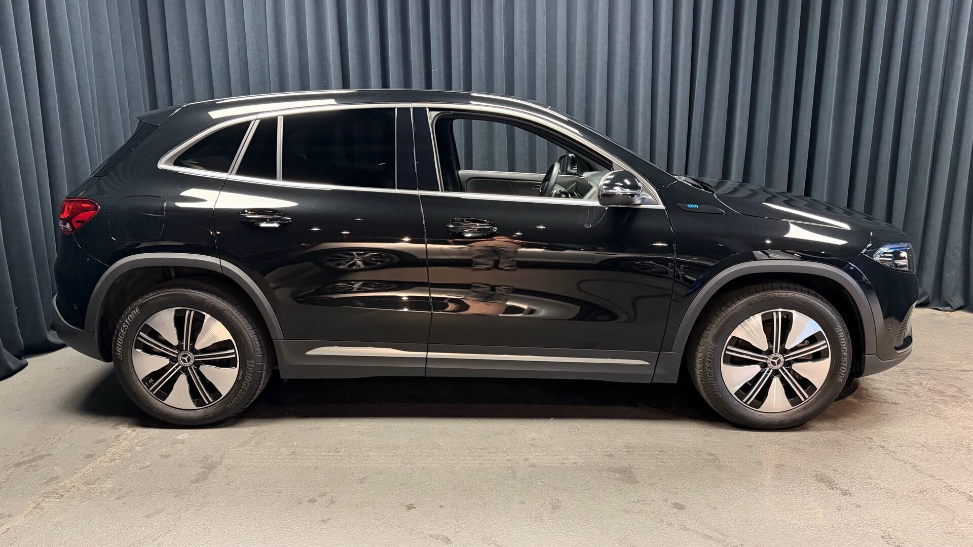 Sort Mercedes EQA250+ fra 2022