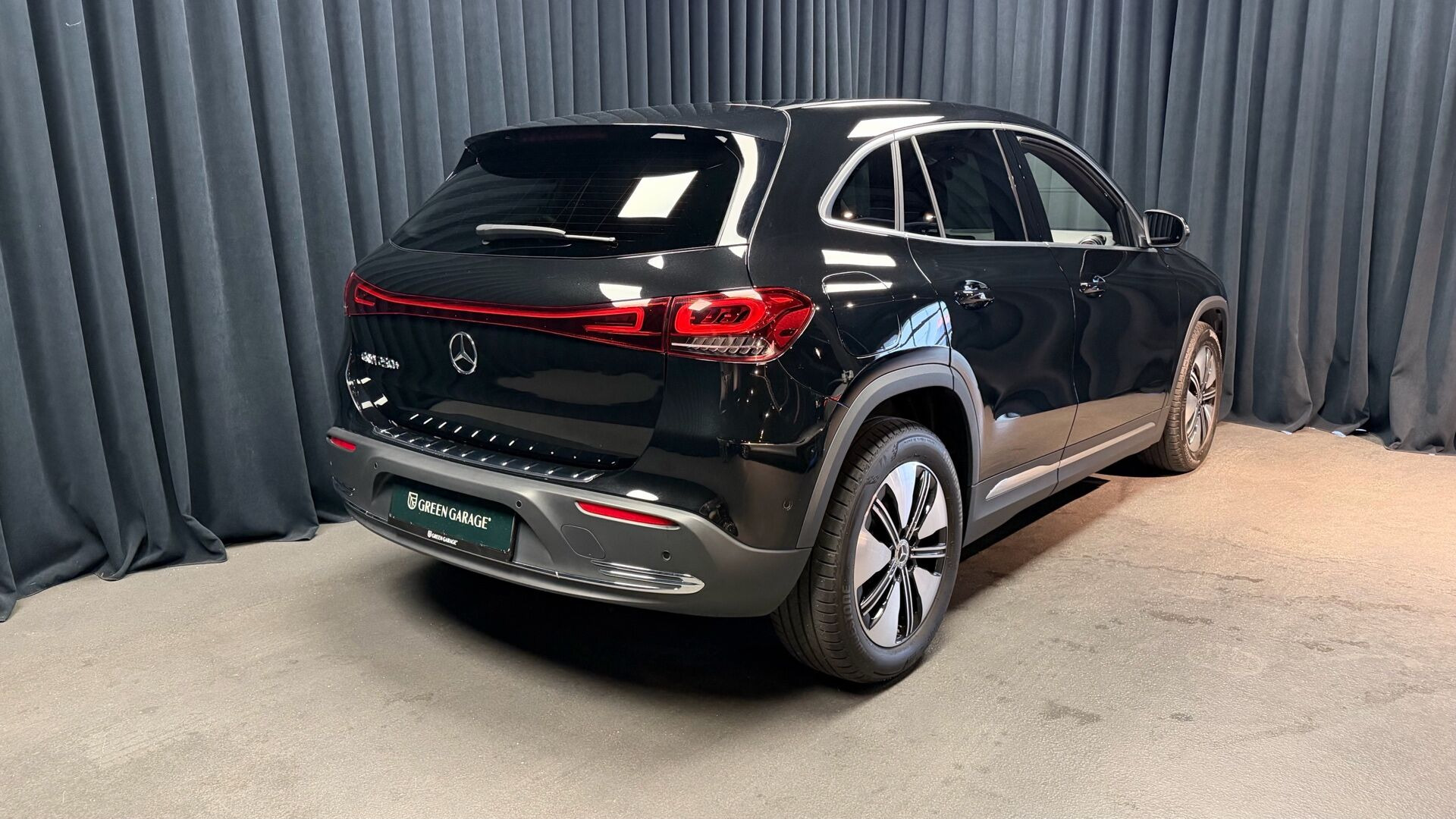 Sort Mercedes EQA250+ fra 2022
