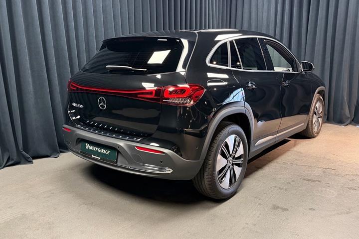Sort Mercedes EQA250+ fra 2022