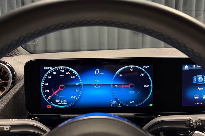 Sort Mercedes EQA250+ fra 2022