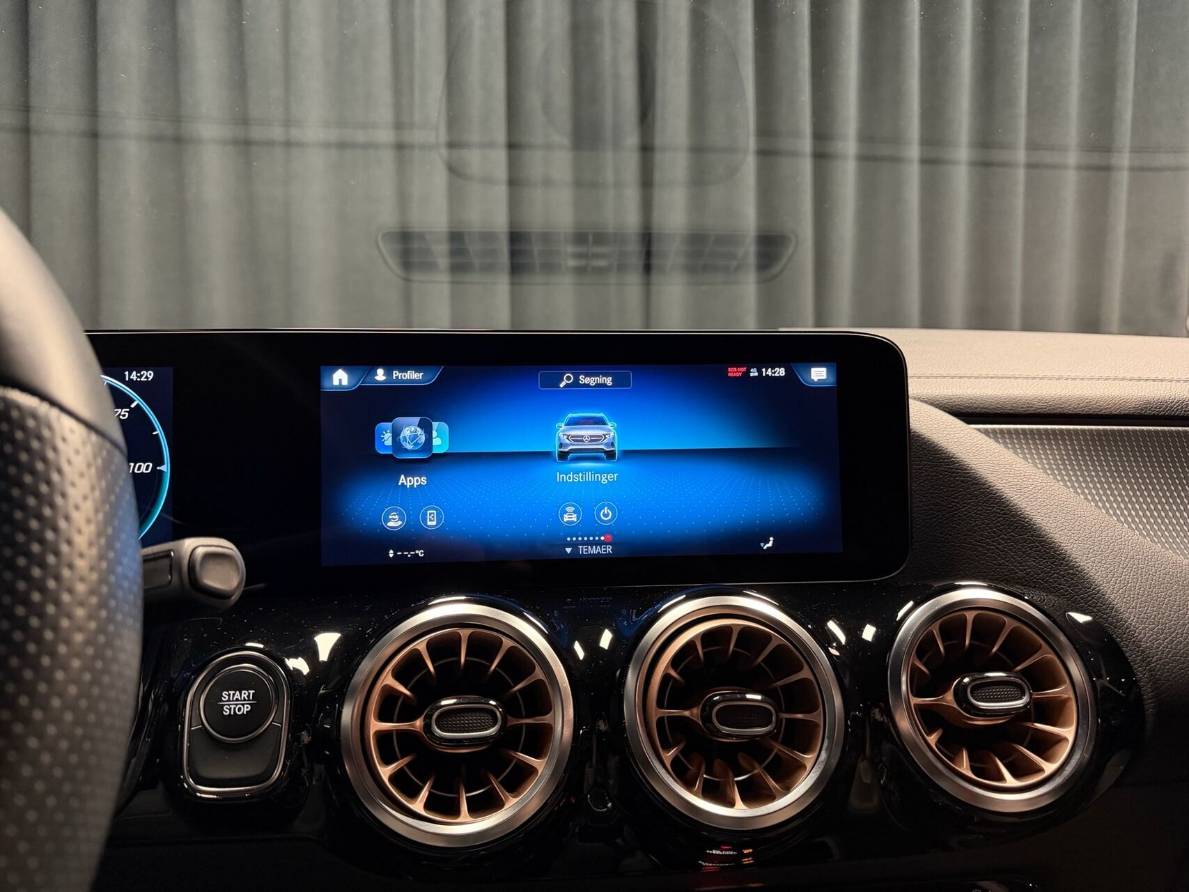 Sort Mercedes EQA250+ fra 2022