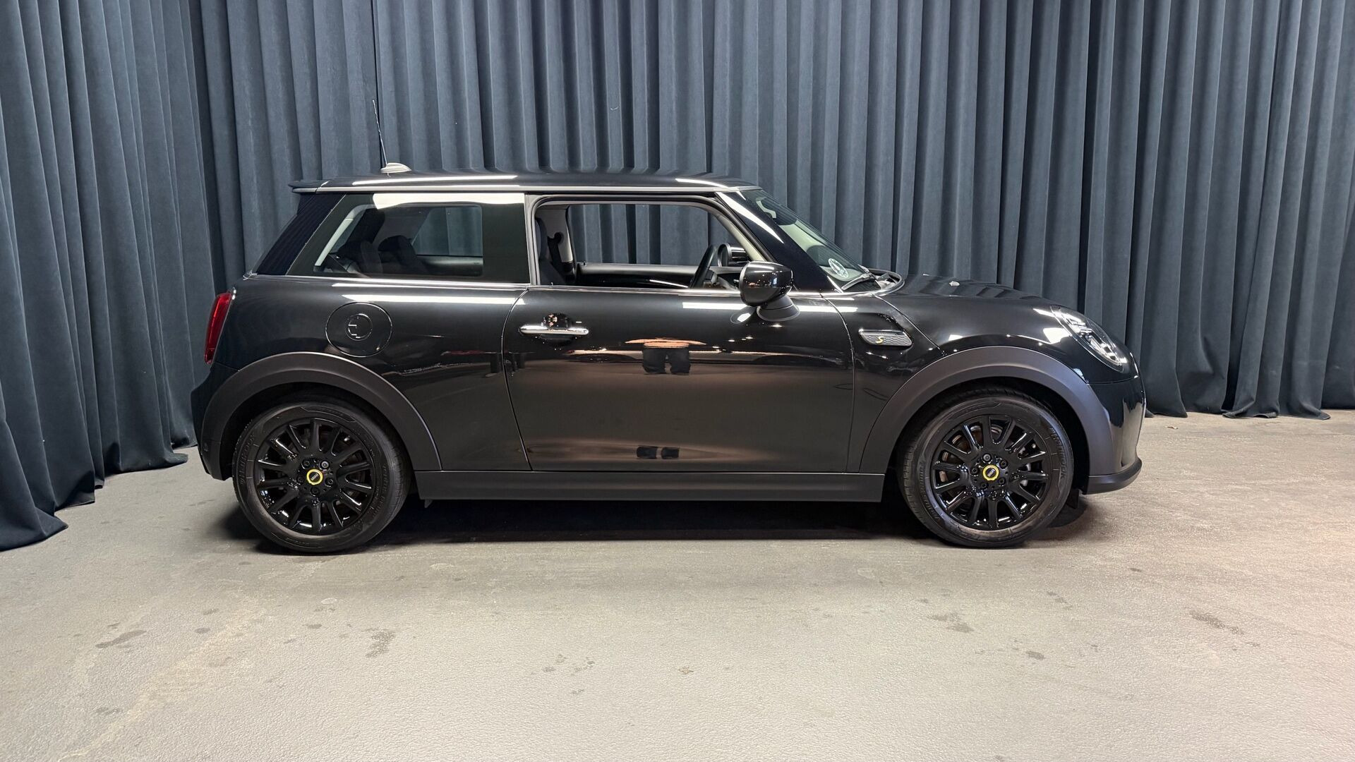 Sort Mini Cooper fra 2023