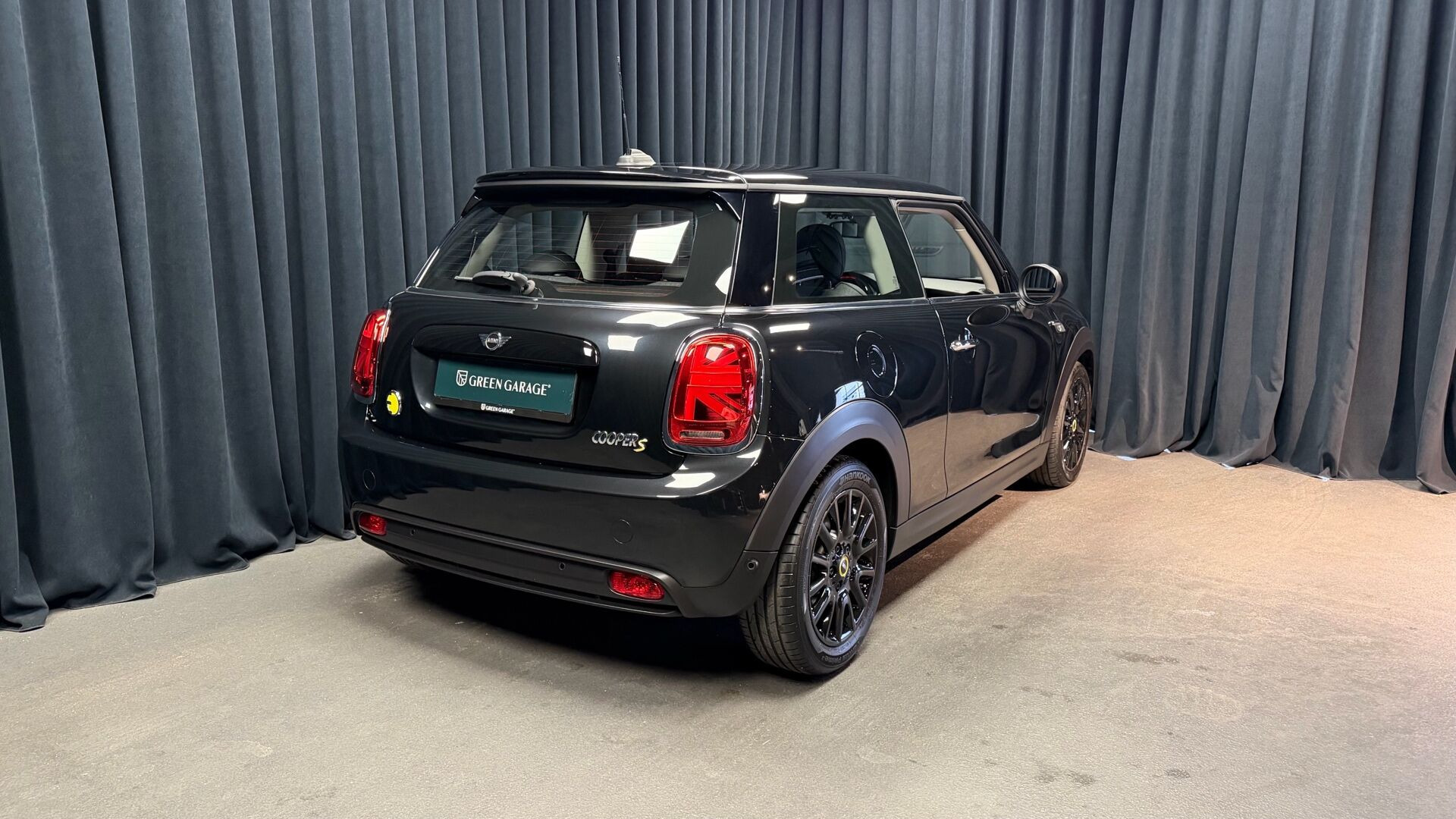 Sort Mini Cooper fra 2023