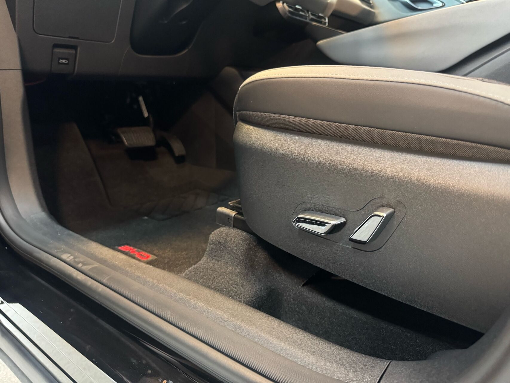 Sort BYD Dolphin Surf fra 2026