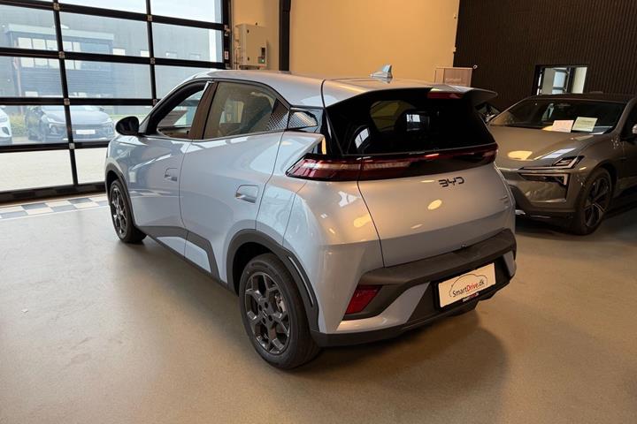 Blå BYD Dolphin Surf fra 2026