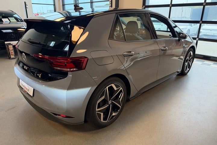 Grå VW ID.3 fra 2023