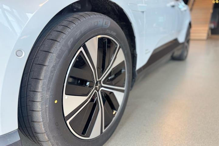 undefined Polestar 4 fra 2026