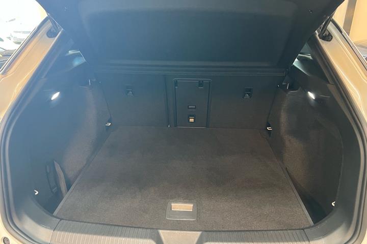 Hvid VW ID.4 fra 2023