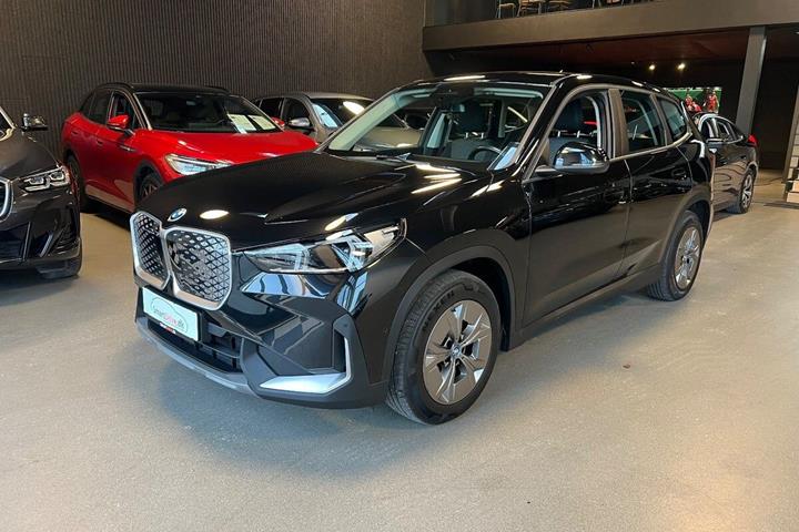 Sort BMW iX1 fra 2023