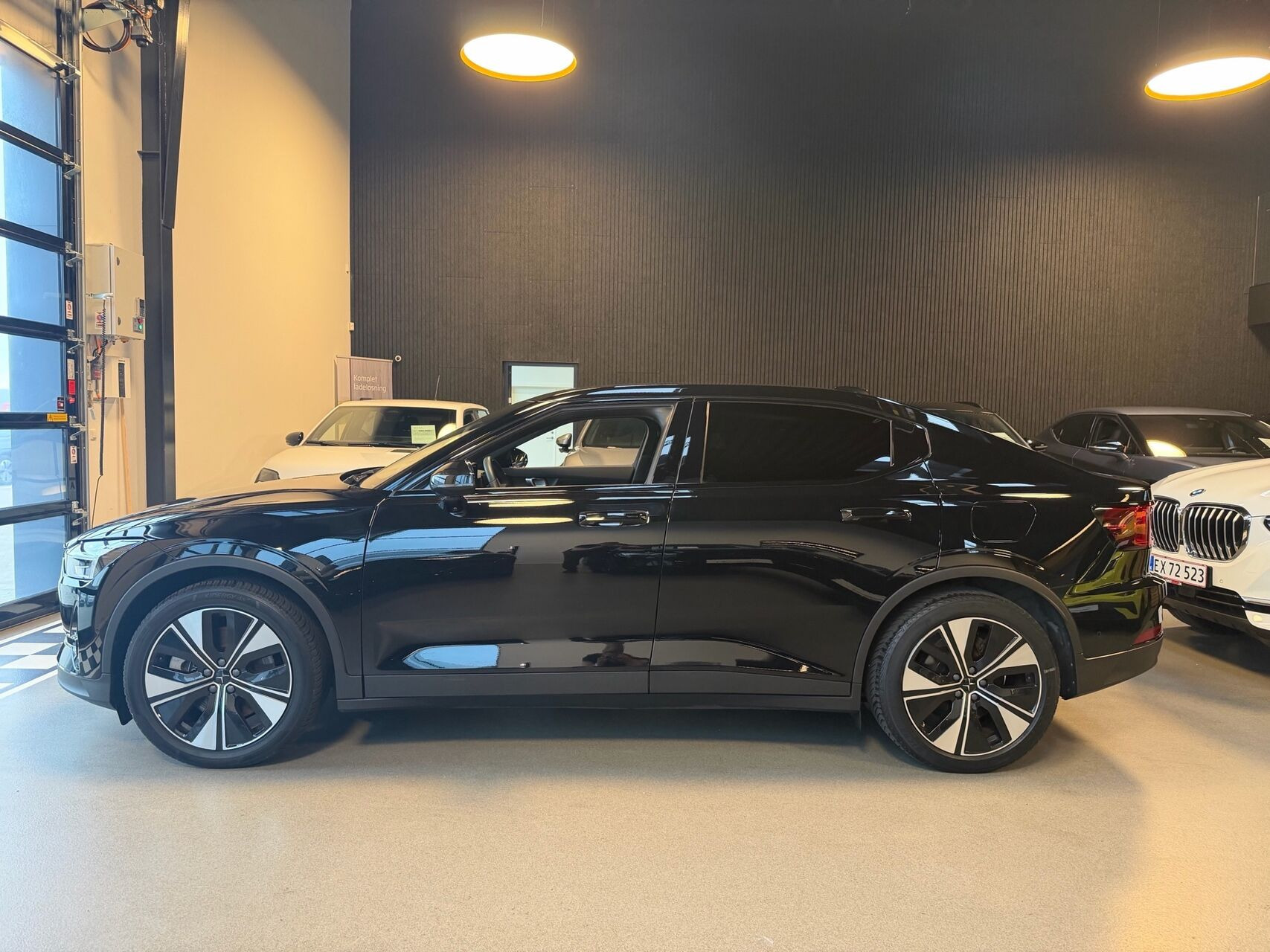 Sort Polestar 2 fra 2023