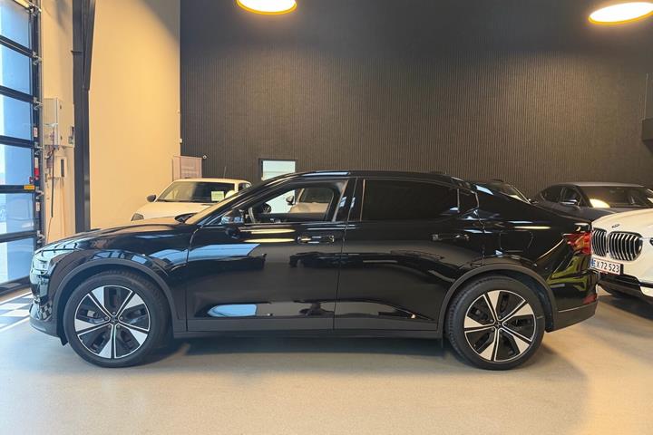 Sort Polestar 2 fra 2023