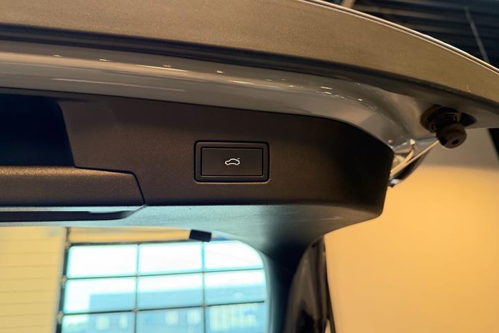 Grå VW ID.5 fra 2023