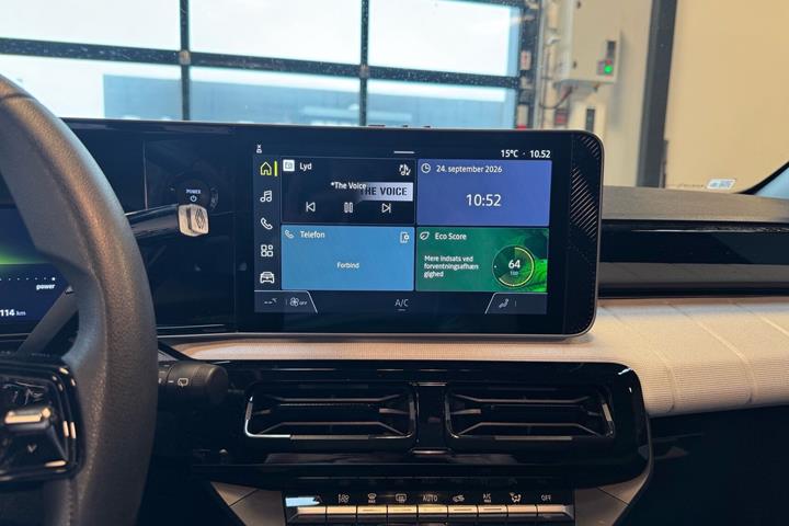 Hvid Renault 5 fra 2025