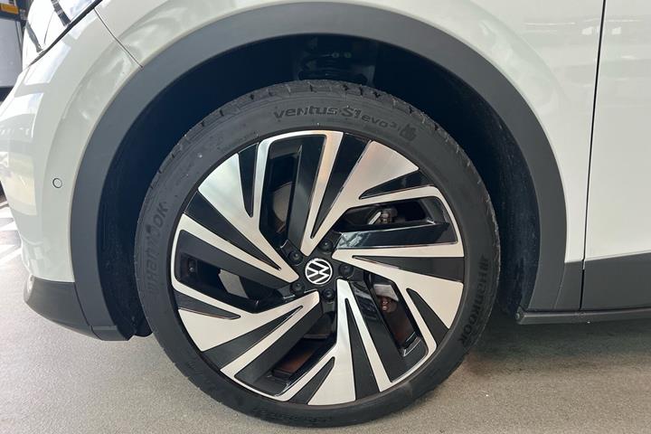 Hvid VW ID.4 fra 2023