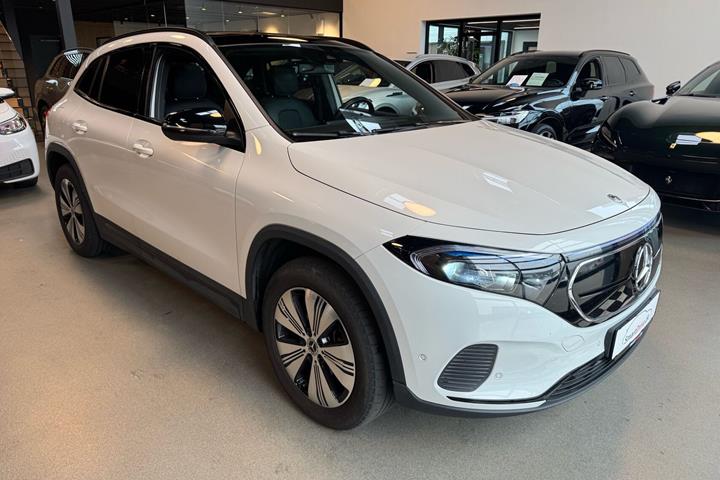 Hvid Mercedes EQA250 fra 2023