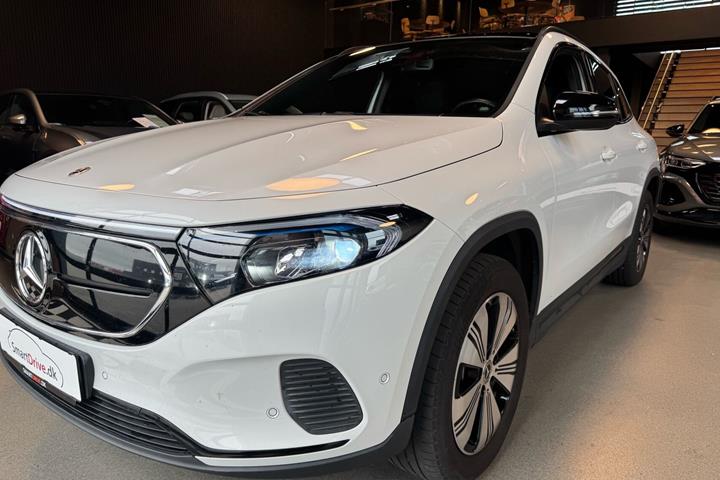 Hvid Mercedes EQA250 fra 2023