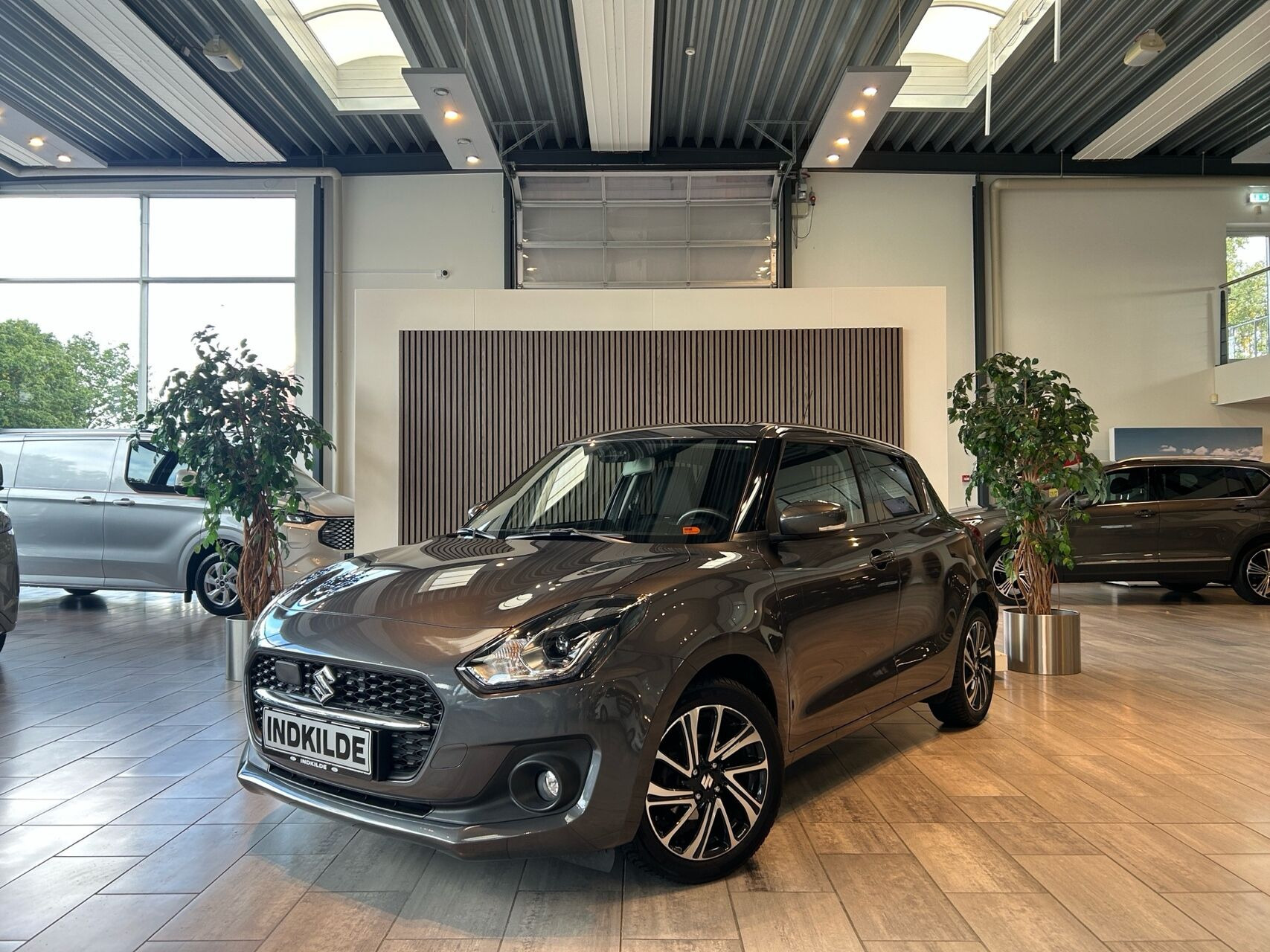 Suzuki Swift 1,2 Dualjet  Mild hybrid Exclusive AEB CVT 83HK 5d Trinl. Gear