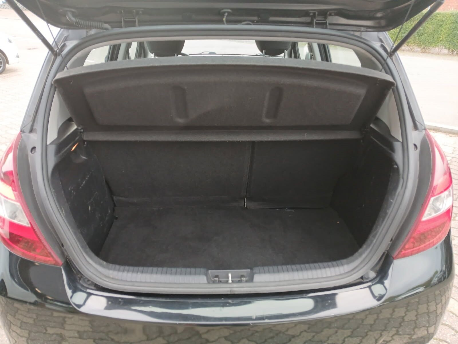 Sort Hyundai i20 fra 2012