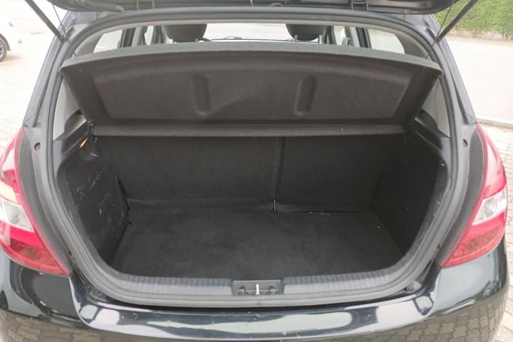 Sort Hyundai i20 fra 2012