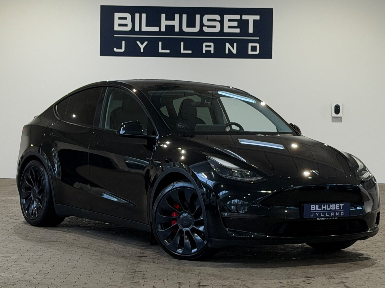 Tesla Model Y Performance AWD