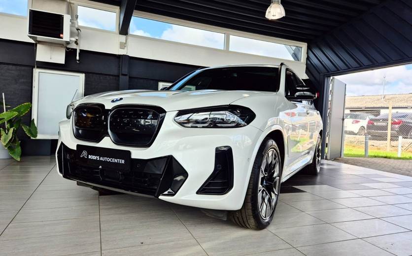 BMW iX3 Charged Plus M-Sport