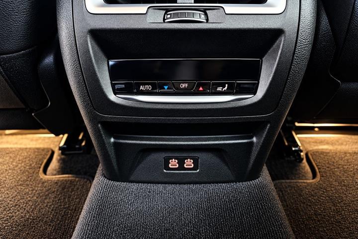 Sort BMW iX3 fra 2023