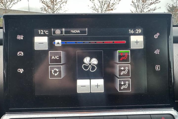 undefined Citroën C4 Cactus fra 2015