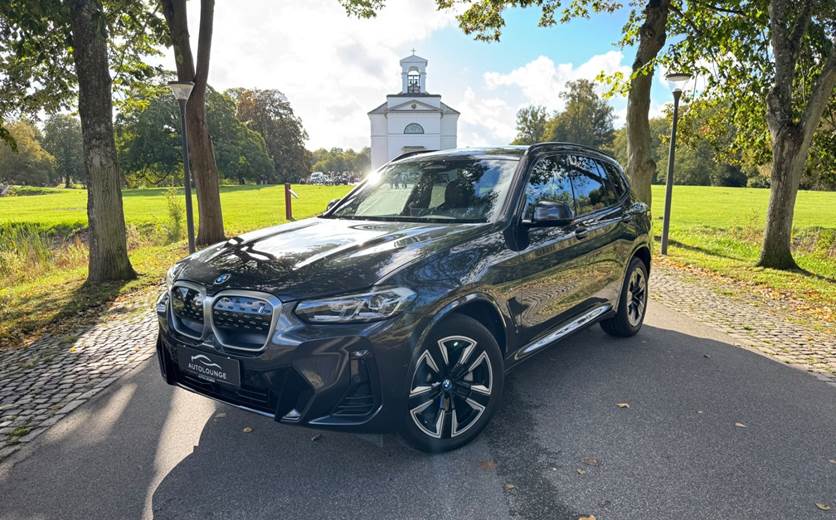 BMW iX3 Charged M-Sport